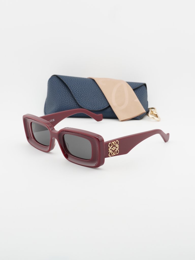 Loewe Lw40101i 66a Rectangle Sunglasses Shiny Burgundy/Gold\Grey